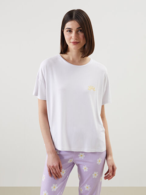 LCW DREAM Bisiklet Yaka Nakışlı Kadın Pijama Üst - S5CU62Z8-FFB