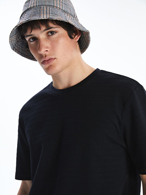 LCW Vision Crew Neck Striped Men's T-Shirt