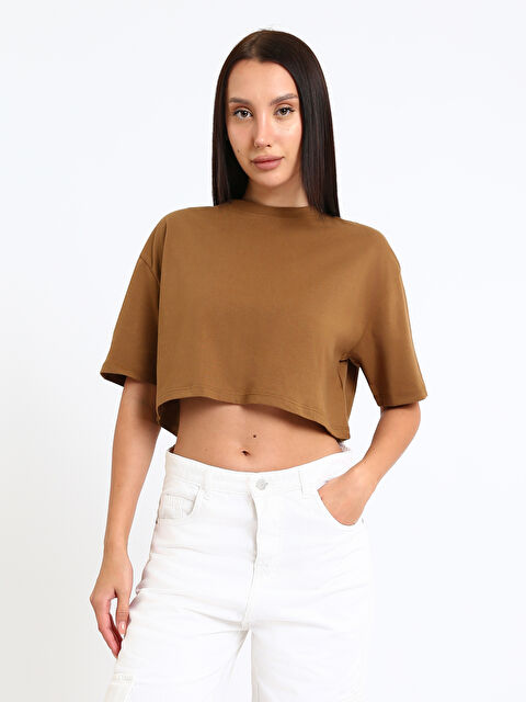 LCWAIKIKI Classic Crew Neck Women's Crop Top - S5DH96Z8-T8C