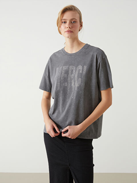 LCW Vision Bisiklet Yaka Taşlı Oversize Kadın Tişört - S5DJ17Z8-DC4