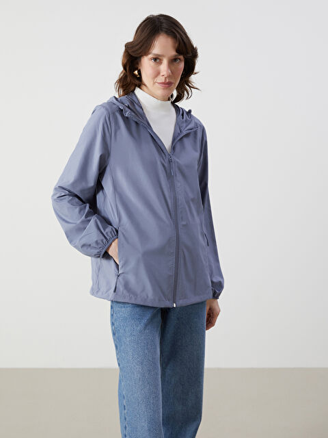 LCWAIKIKI Classic Kapüşonlu Kadın Yağmurluk - S5DP29Z8-CYK