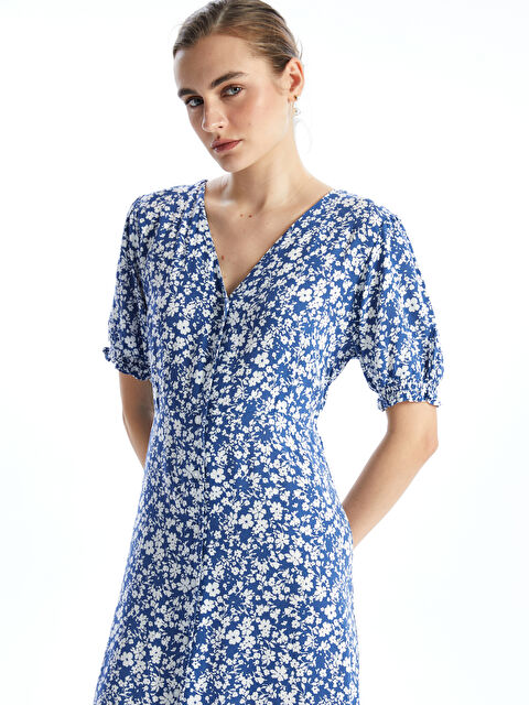 Әйел емізіктерінің жақыннан түсірілген фотосы