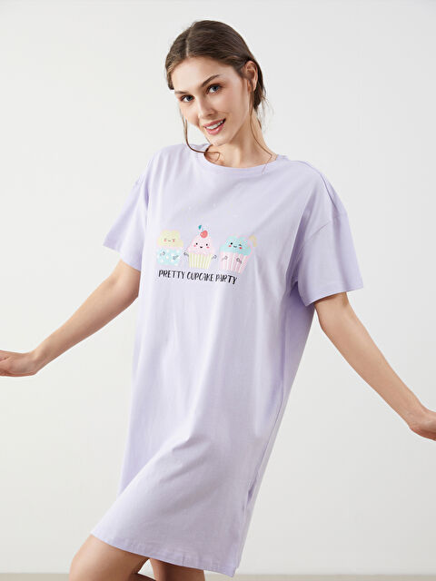 LCW Young Bisiklet Yaka Baskılı Kadın Gecelik - S5EB84Z8-G7S