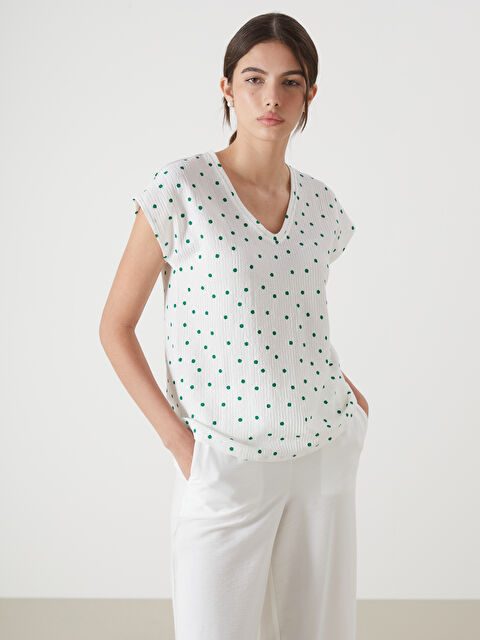 LCWAIKIKI Classic V-Neck Polka Dot Women's Blouse - S5EC40Z8-LRR