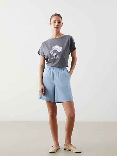 LCWAIKIKI Classic Women's Elasticated Waist Plain Denim Shorts - S5ED65Z8-315