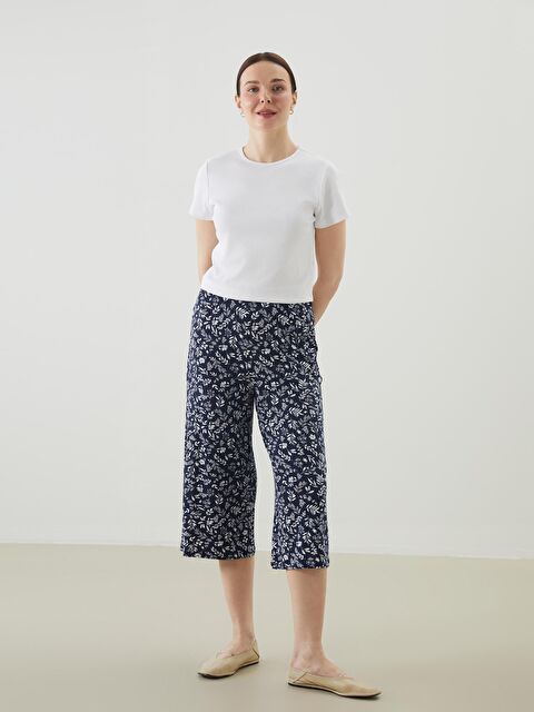 LCW Grace Beli Lastikli Çiçekli Kadın Kapri - S5ED77Z8-LSJ