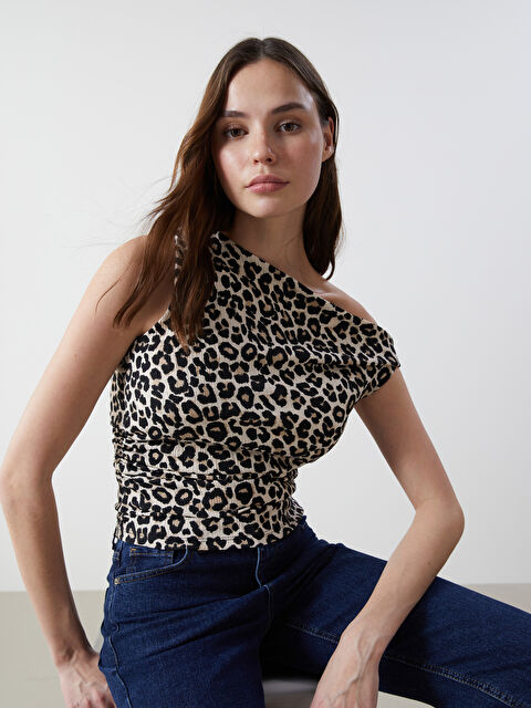 LCW Vision Kayık Yaka Leopar Desenli Kadın Bluz - S5EM51Z8-SWC