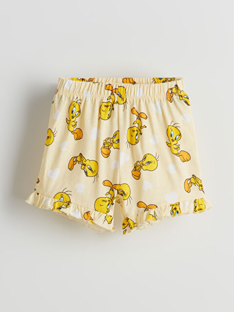 LCW baby Beli Lastikli Tweety Baskılı Kız Bebek Pijama Şort