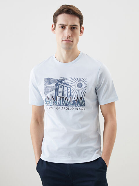 LCWAIKIKI Classic Bisiklet Yaka Antalya Baskılı Penye Erkek Tişört - S5FF72Z8-ZG0
