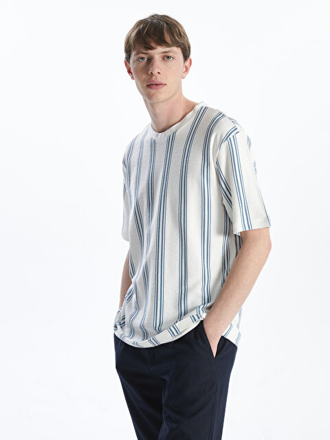 LCW Vision Bisiklet Yaka Kısa Kollu Çizgili Erkek Tişört - S5FI11Z8-RFH