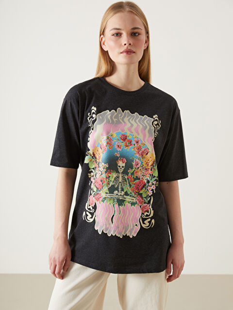 LCW ECO Bisiklet Yaka Baskılı Oversize Kadın Tişört - S5FK98Z8-YSG