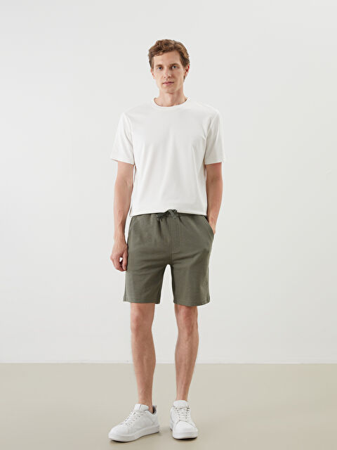 LCWAIKIKI Classic Standart Kalıp Erkek Şort - S5FL44Z8-Y00