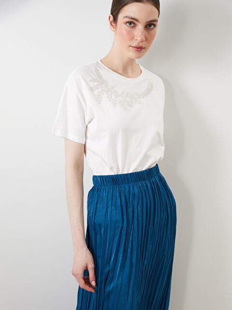 LCWAIKIKI Classic Bisiklet Yaka Taşlı Kadın Bluz - S5FP87Z8-R9J