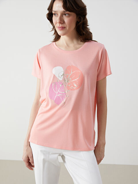 LCWAIKIKI Classic Bisiklet Yaka Çiçekli Kadın Tişört - S5FQ55Z8-FNA