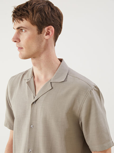 LCW Vision Regular Fit Kısa Kollu Keten Görünümlü Erkek Gömlek - S5G483Z8-CS4