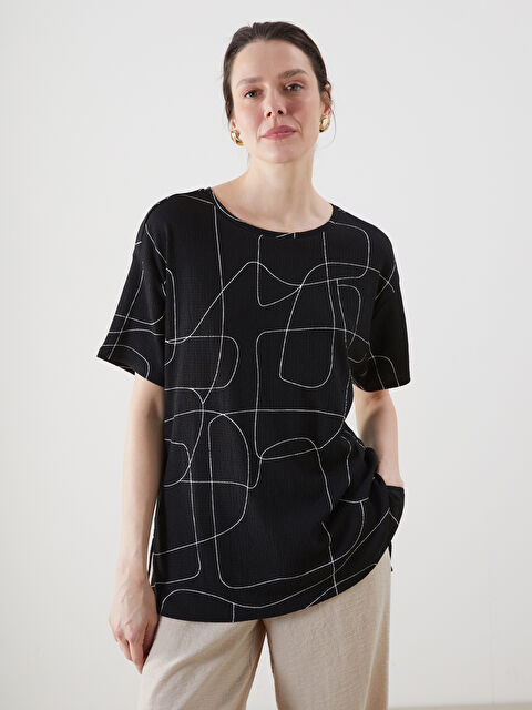 LCWAIKIKI Classic Bisiklet Yaka Desenli Kadın Tişört - S5G921Z8-LRA