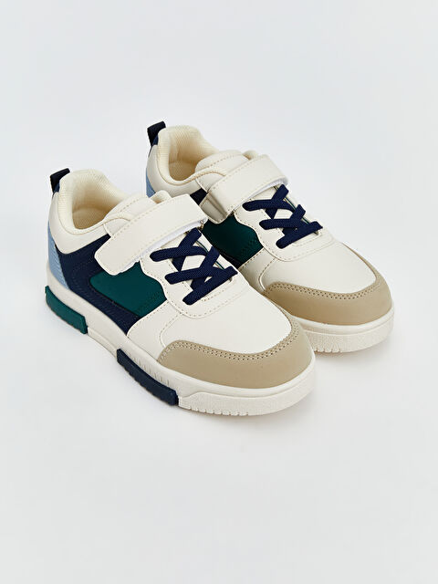 LCW STEPS Bağcık ve Cırt Cırtlı Erkek Çocuk Spor Ayakkabı - S5GI80Z4-FDU