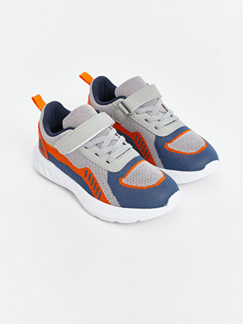 LCW STEPS Bağcık ve Cırt Cırtlı Erkek Çocuk Spor Ayakkabı - S5GI85Z4-DBQ