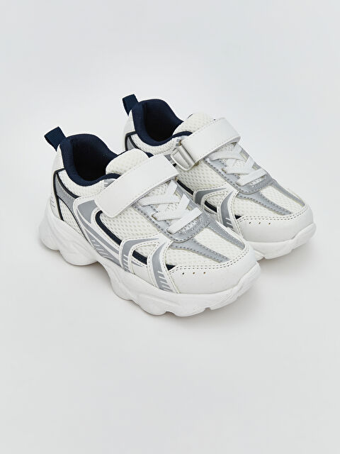 LCW STEPS Bağcık ve Cırt Cırtlı Erkek Çocuk Spor Ayakkabı - S5GI88Z4-Q6K