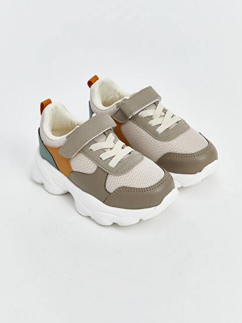 LCW STEPS Bağcık ve Cırt Cırtlı Erkek Bebek Spor Ayakkabı - S5GJ42Z1-VVX