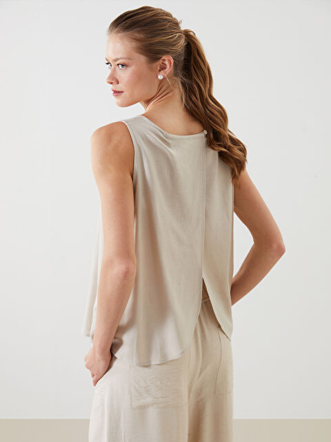 LCWAIKIKI Classic Crew Neck Plain Buttoned Crinkle Women's Blouse - S5GK10Z8-KD3