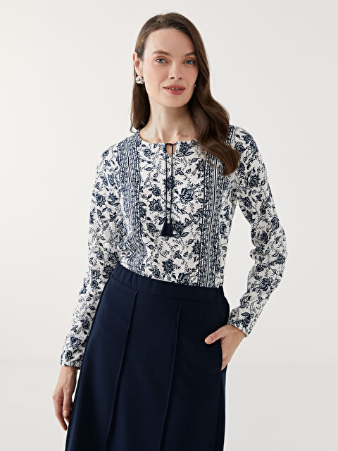 LCW Grace Bağlamalı Yaka Çiçekli Kadın Bluz - S5GL10Z8-LRA