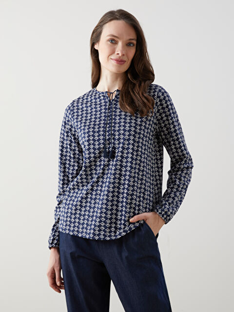 LCW Grace Bağlamalı Yaka Desenli Kadın Bluz - S5GL15Z8-LSJ