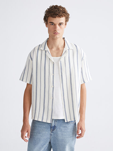 XSIDE Regular Fit Resort Yaka Çizgili Müslin Erkek Gömlek - S5HP28Z8-LEN