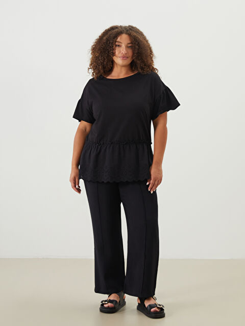 LCW Comfort Bisiklet Yaka Nakışlı Kadın Tişört