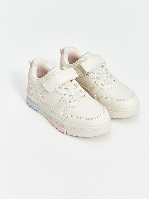 LCW STEPS Bağcık ve Cırt Cırtlı Kız Çocuk Spor Ayakkabı - S5HV79Z4-FE8
