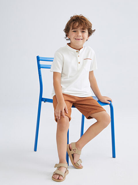 LCW Kids Pike Erkek Çocuk Tişört ve Pantolon 2'li - S5IA48Z1-R9J