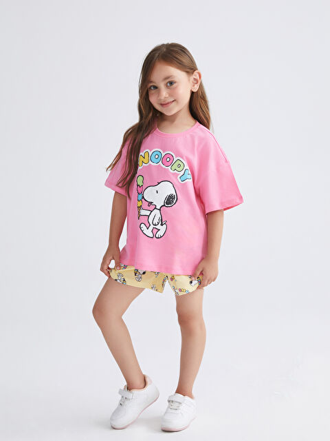 LCW Kids Bisiklet Yaka Snoopy Baskılı Kız Çocuk Şortlu Pijama Takımı - S5IE30Z1-QZ3