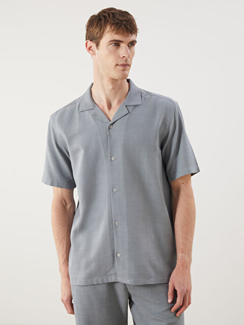 LCW Vision Regular Fit Kısa Kollu Keten Görünümlü Erkek Gömlek - S5IO54Z8-DGP