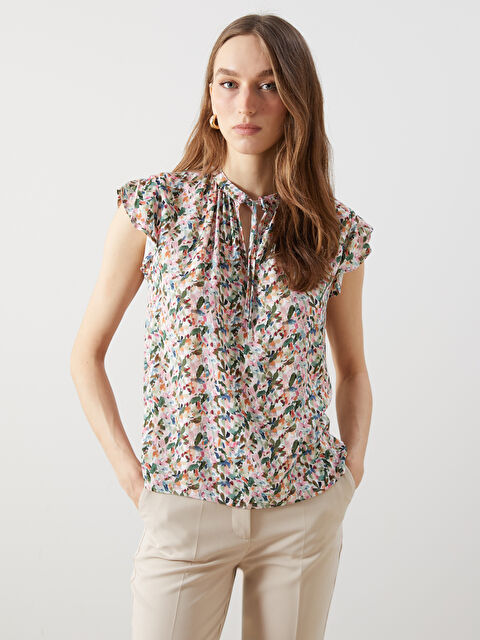 LCWAIKIKI Classic Bağlamalı Yaka Çiçekli Kadın Bluz - S5J625Z8-F9C
