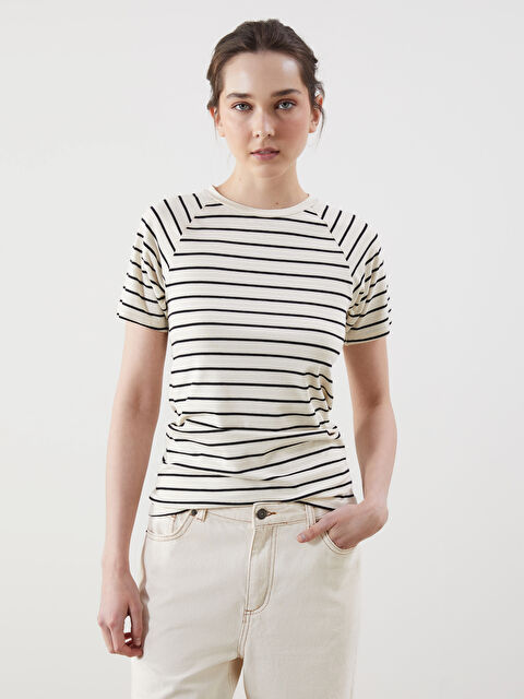 LCWAIKIKI Classic Bisiklet Yaka Çizgili Kadın Tişört - S5JD56Z8-ELZ