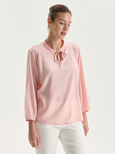 LCWAIKIKI Classic Tie Neck Textured Blouse - S5JJ16Z8-G3G