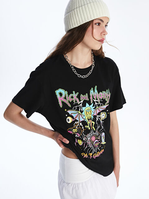 LCWAIKIKI Classic Crew Neck Rick and Morty Printed Women's T-Shirt - S5JK67Z8-CVL