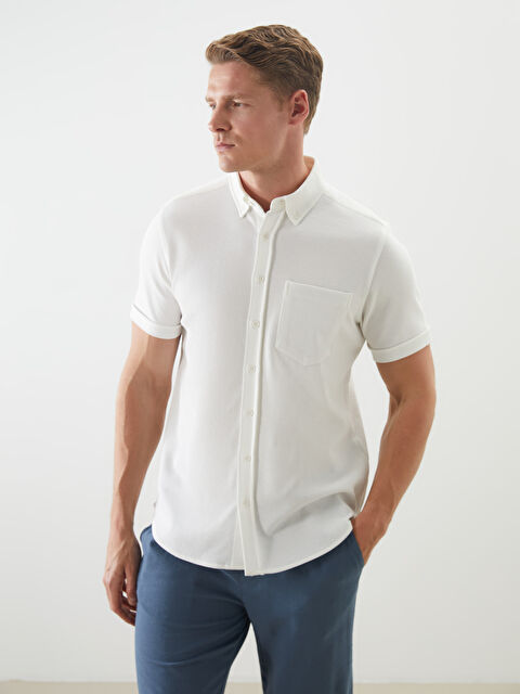 LCWAIKIKI Classic Regular Fit Kısa Kollu Erkek Gömlek - S5JO85Z8-R9J