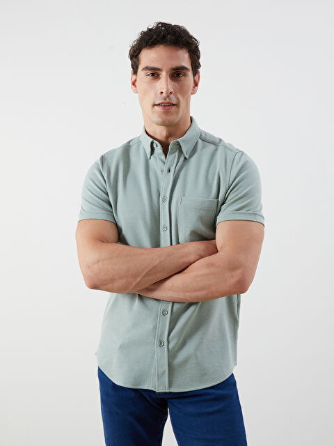 LCWAIKIKI Classic Regular Fit Kısa Kollu Erkek Gömlek - S5JO85Z8-F62