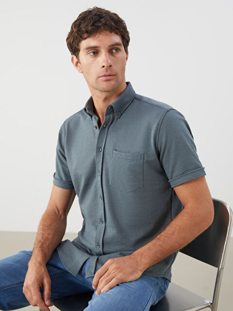 LCWAIKIKI Classic Regular Fit Kısa Kollu Erkek Gömlek - S5JO85Z8-V2D