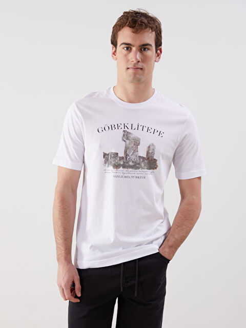 LCWAIKIKI Classic Bisiklet Yaka Göbeklitepe Baskılı Penye Erkek Tişört - S5JQ49Z8-Q6K