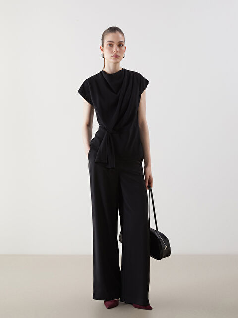 LCWAIKIKI Classic Dökümlü Yaka Kadın Bluz - S5K001Z8-CVL