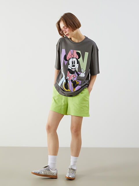 LCWAIKIKI Classic شورتات نسائية بخصر مطاطي - S5K137Z8-FVH