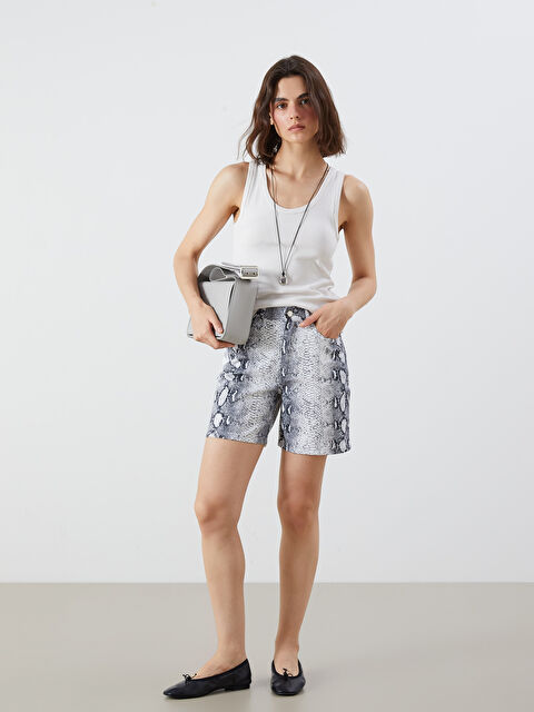 LCW Jeans Standart Fit Yılan Derisi Desenli Kadın Jean Şort - S5K261Z8-KJS