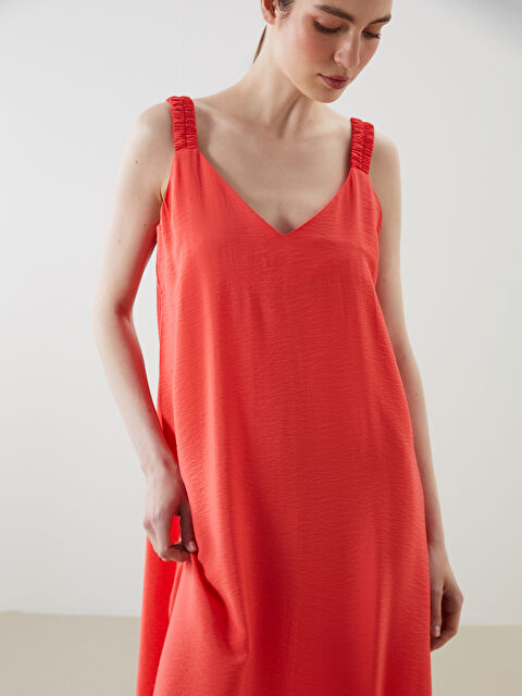 LCWAIKIKI Classic V Yaka Askılı A Kesim Elbise - S5K733Z8-GPU