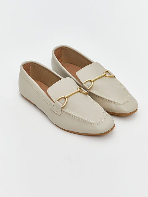 LCW STEPS Deri Görünümlü Metal Aplikeli Kadın Klasik Ayakkabı - S5K785Z8-FPT