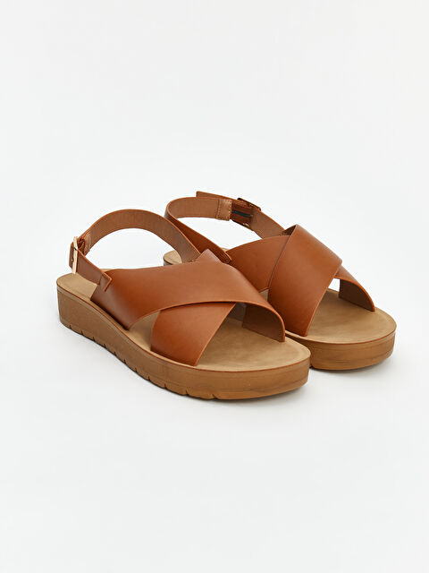 LCW STEPS Deri Görünümlü Çapraz Bantlı Kadın Terlik