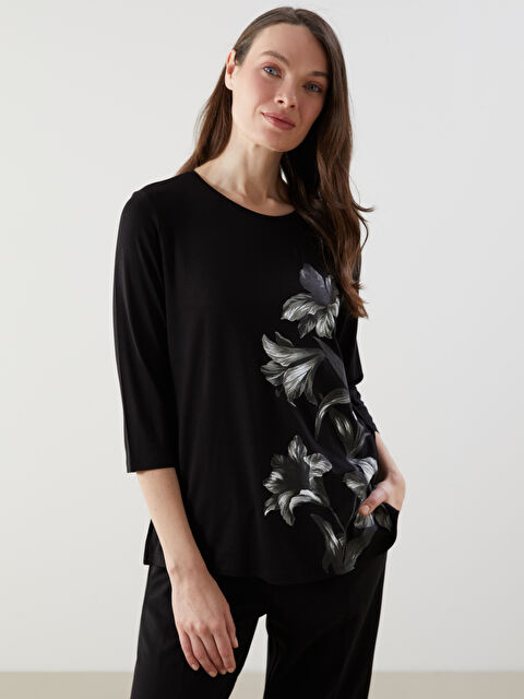 LCW Grace Bisiklet Yaka Çiçekli Kadın Tişört - S5KP26Z8-CVL