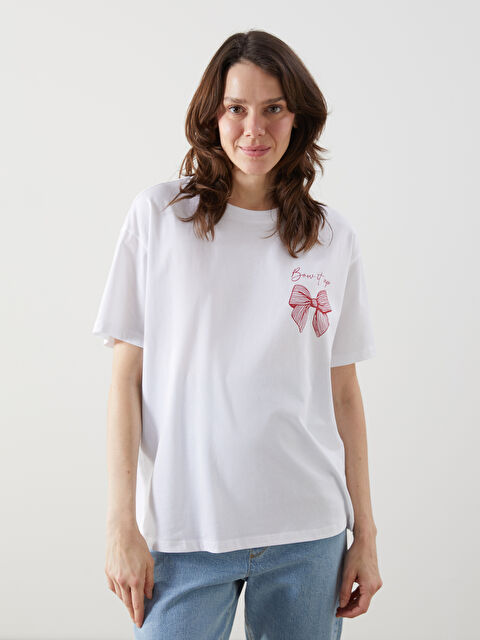 LCW Comfort Bisiklet Yaka Baskılı Kadın Tişört - S5KP54Z8-R9J