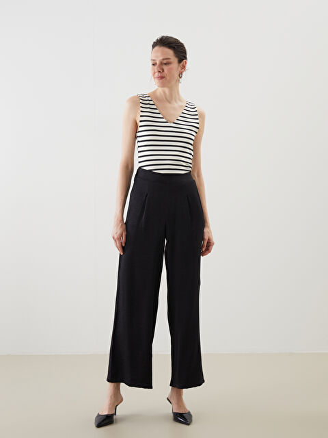 LCWAIKIKI Classic Beli Lastikli Dokulu Kadın Pantolon - S5KR69Z8-CVL